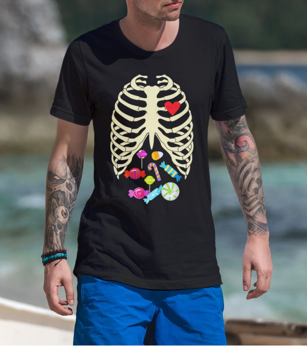 X Ray Skeleton Rib Cage Heart Candy Halloween T-Shirt