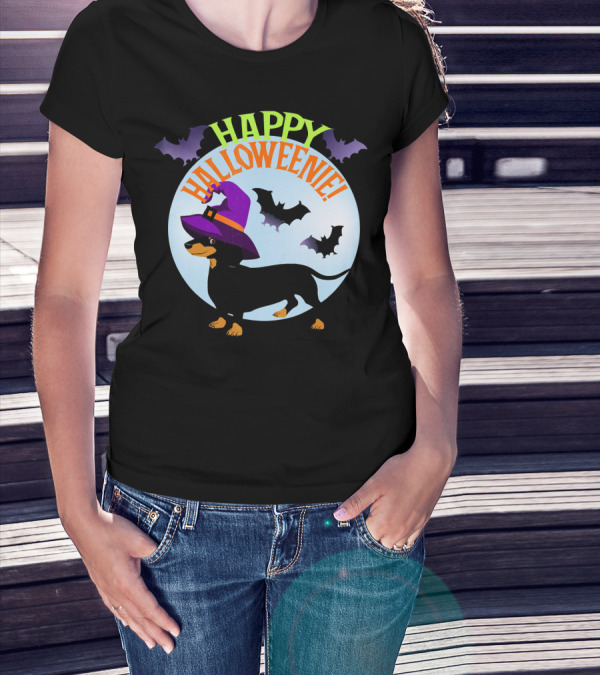 Happy Halloweenie Dachshund Wiener Dog Witch Hat Bats T-Shirt