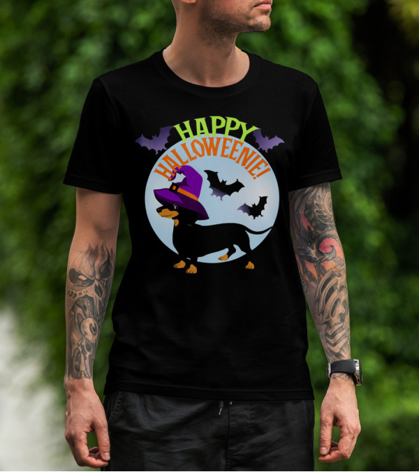 Happy Halloweenie Dachshund Wiener Dog Witch Hat Bats T-Shirt