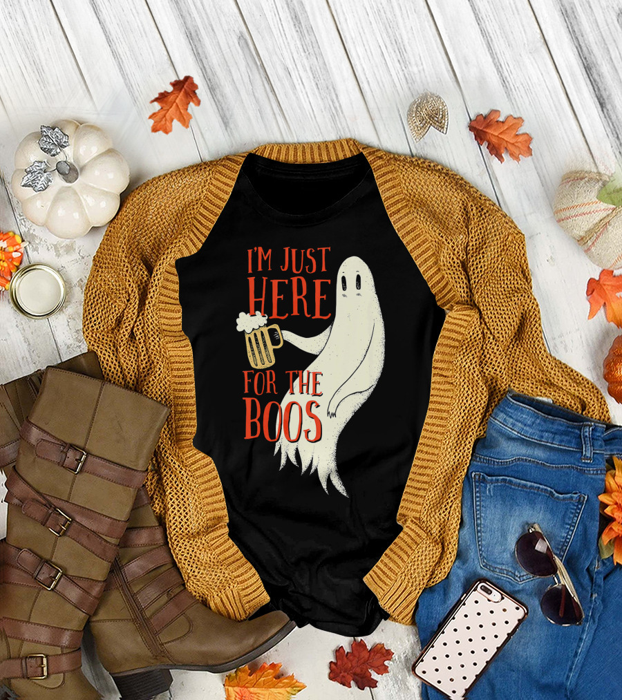 I'm Just Here For The Boos Ghost Holding Beer T-Shirt