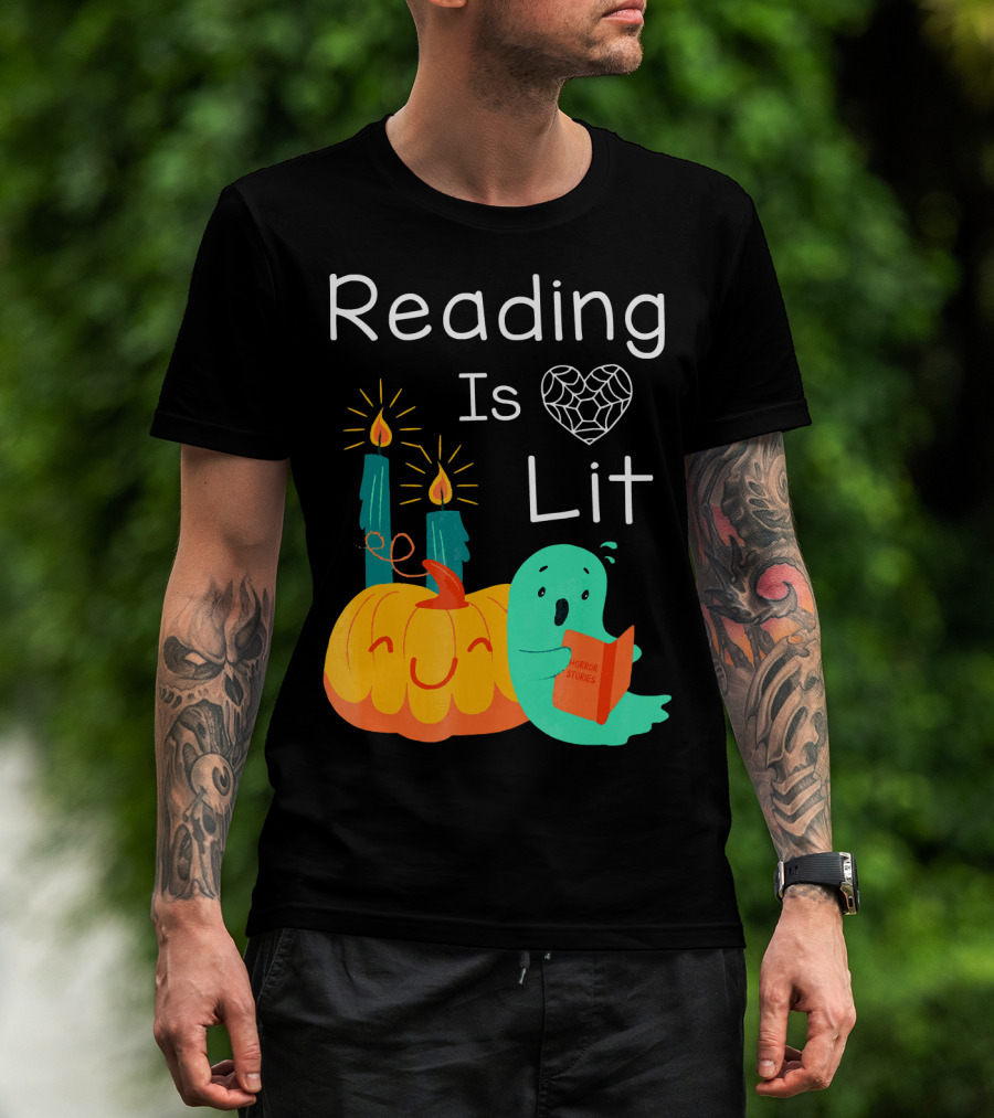 Reading Is Lit Teacher Librarian Halloween Costume Pumpkin Ghost Candles T-Shirt