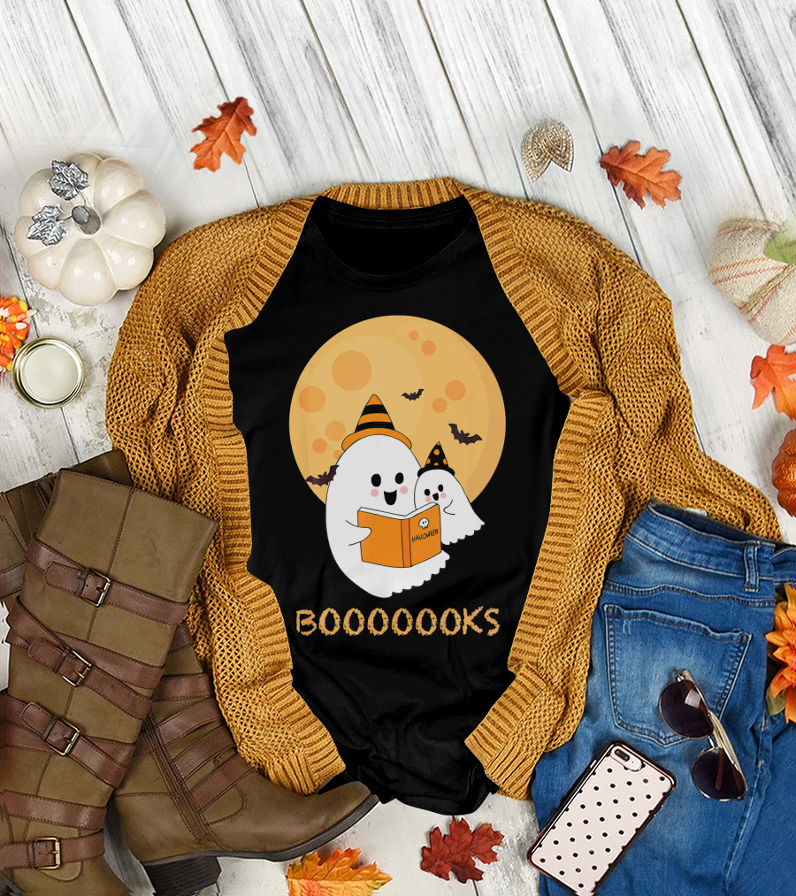 Halloween Ghosts Reading Boooooks Under Full Moon T-Shirt