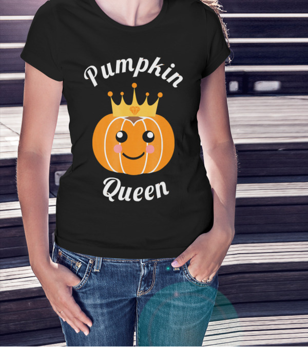 Pumpkin Queen Cute Pumpkin With Crown And Smile T-Shirt