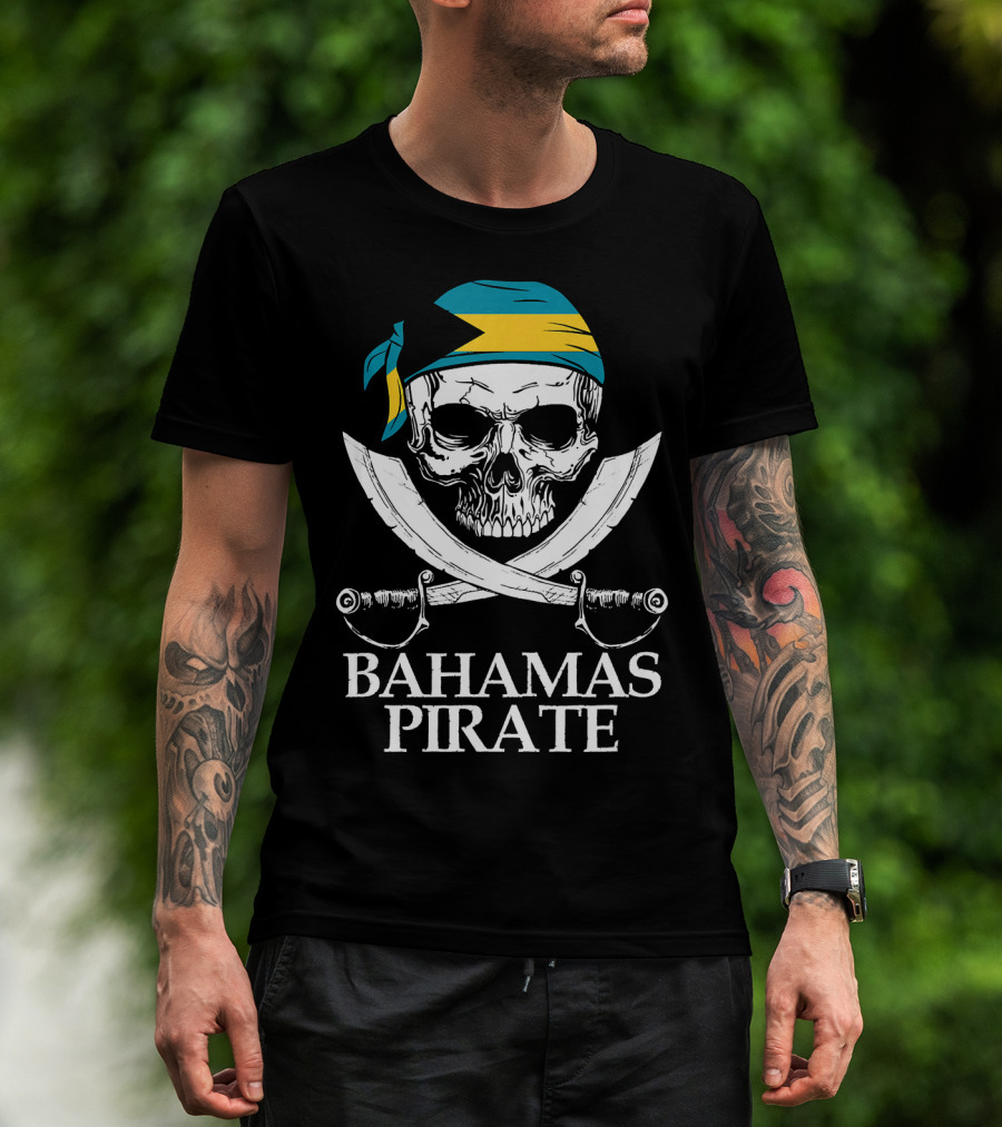 Bahamas Pirate Skull Crossed Cutlasses Jolly Roger Flag Bandana T-Shirt