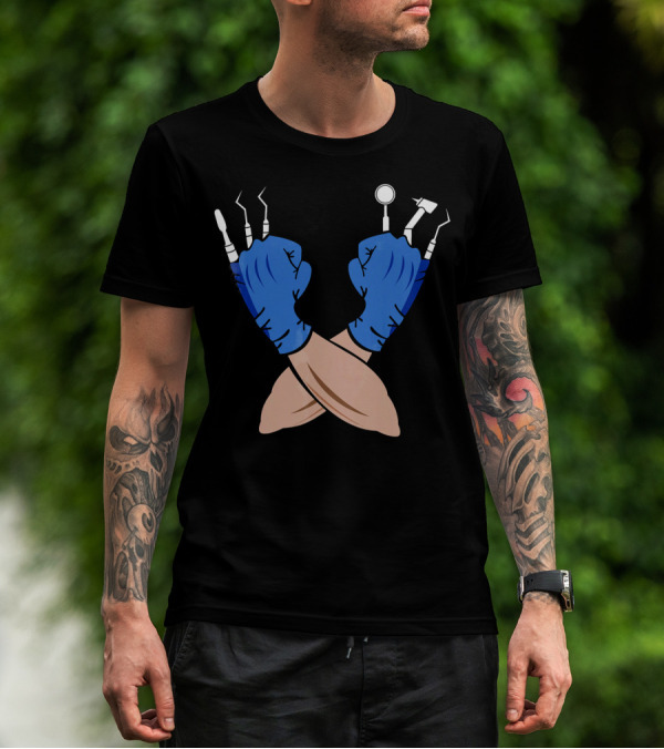 DENTIST JOB Wolve Claws With Funny Witch Dental Tools T-Shirt