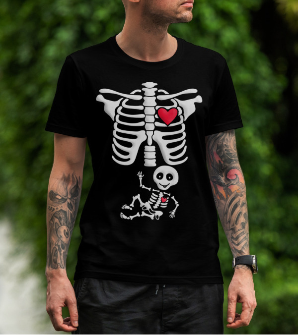 Pregnant Skeleton With Heart Ribcage And Smiling Baby Skeleton T-Shirt