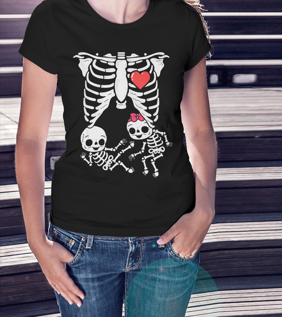 Skeleton Pregnancy Announcement With Baby Skeletons And Heart T-Shirt