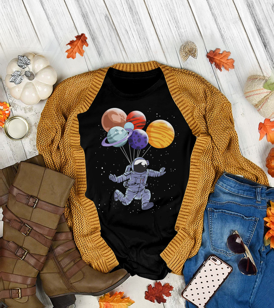 Astronaut Floating with Planet Balloons in Space Boys T-Shirt