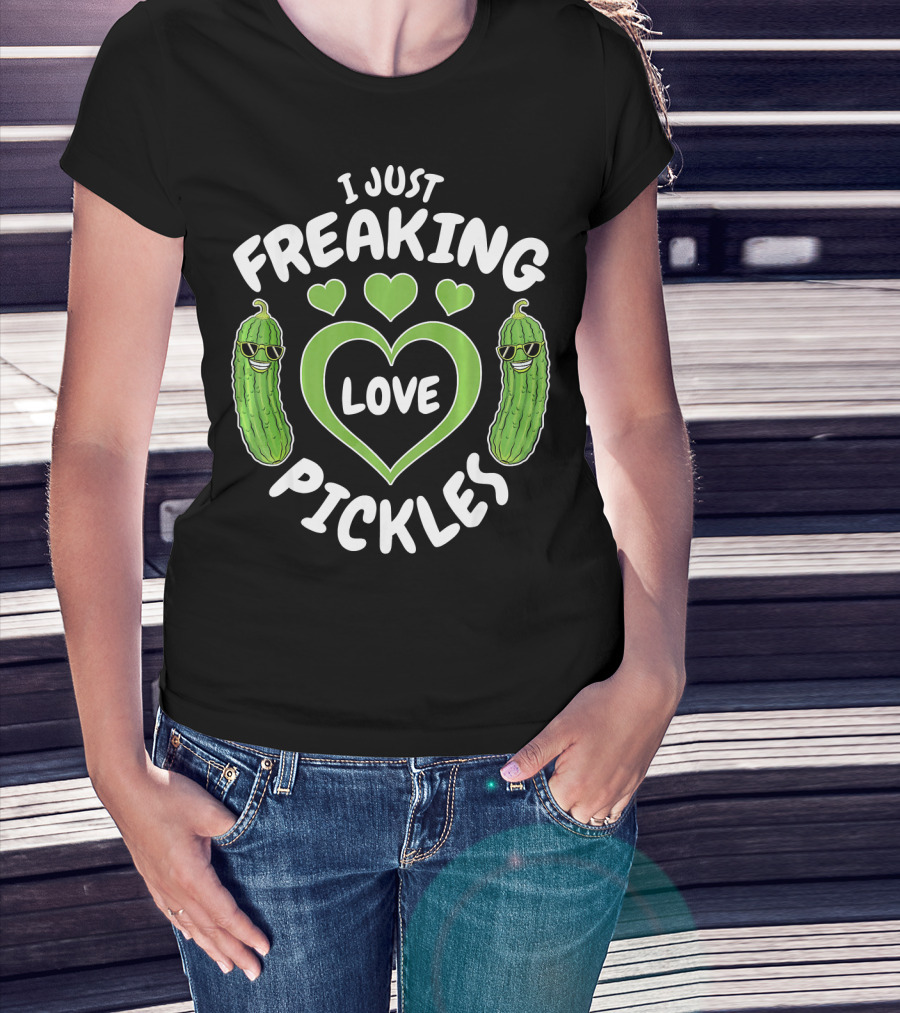I Just Freaking Love Pickles Love Pickl With Heart And Cool Pickle Characters T-Shirt