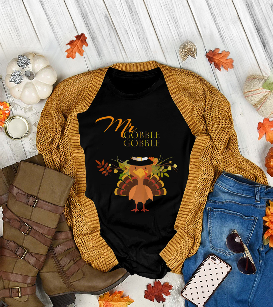 Mr Gobble Gobble Turkey with Autumn Leaves and Hat T-Shirt