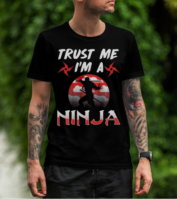 Trust Me I'm A Ninja Shuriken Shadow Silhouette With Red Circle Background T-Shirt
