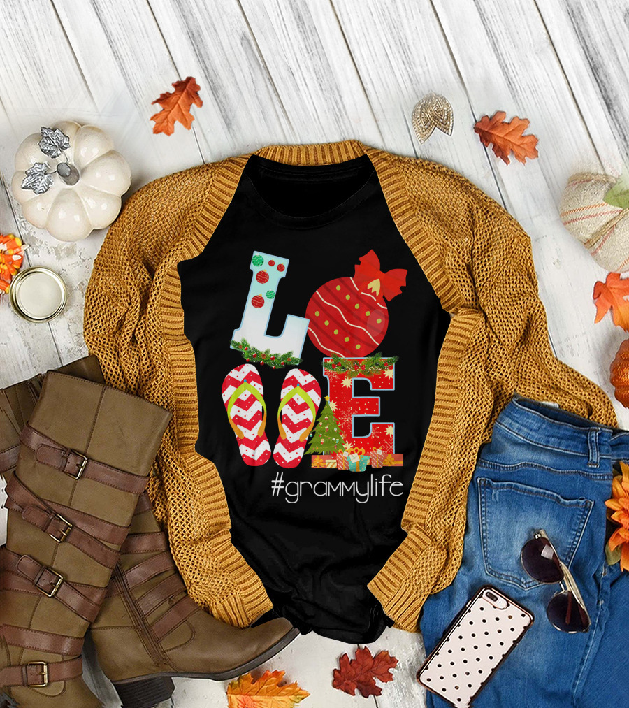 Merry Christmas Love Flip Flops Ornaments #Grammylife Grammy T-Shirt
