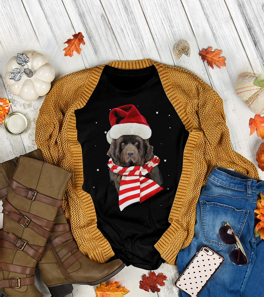 Newfoundland Santa Merry Christmas Dog With Red Hat and Scarf T-Shirt