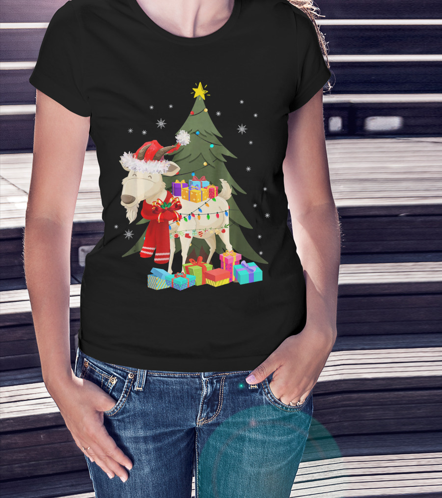 Goat Christmas Lights Funny Goat Santa Hat Presents Tree Snowflakes T-Shirt