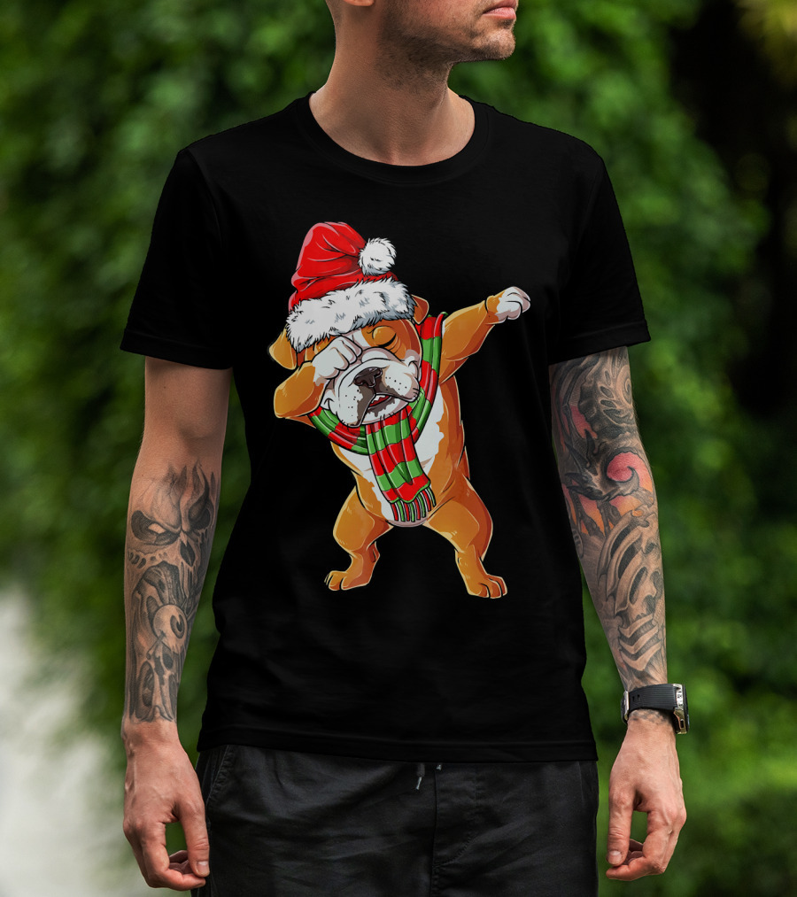 Dabbing English Bulldog Santa Claus With Christmas Hat And Scarf T-Shirt