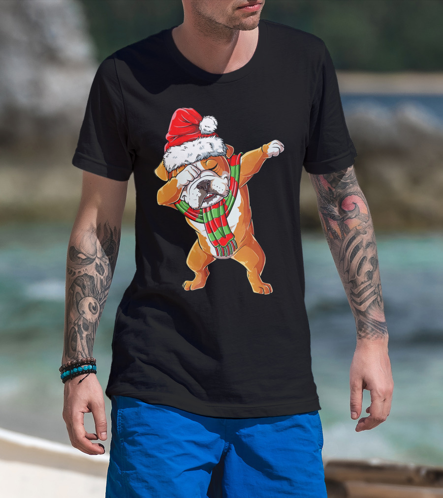 Dabbing English Bulldog Santa Claus With Christmas Hat And Scarf T-Shirt