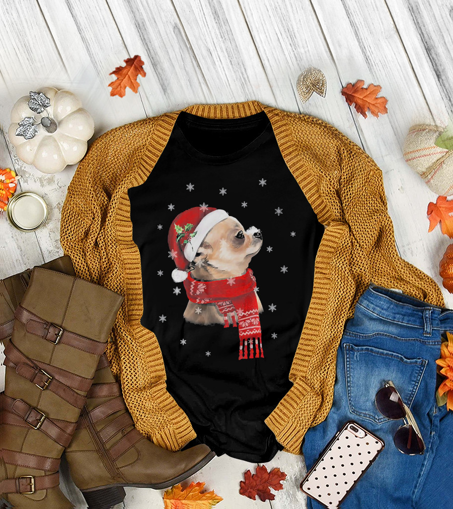 Chihuahua Christmas Cute Chihuahua Lover Festive Santa Hat and Scarf Snowflakes T-Shirt