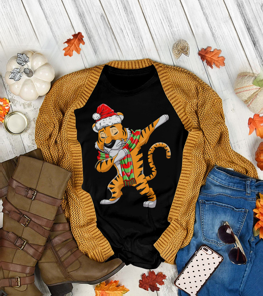 Dabbing Santa Tiger with Christmas Scarf T-Shirt