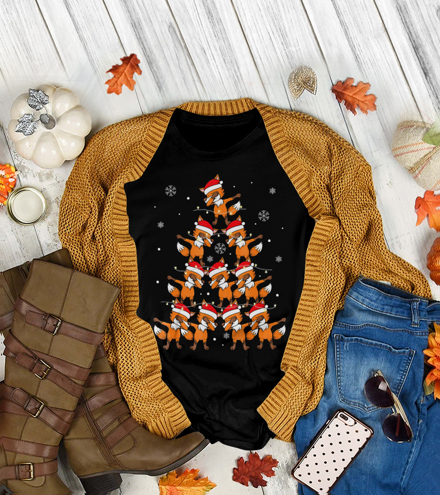 Dabbing Foxes Christmas Tree with Santa Hats and Snowflakes T-Shirt