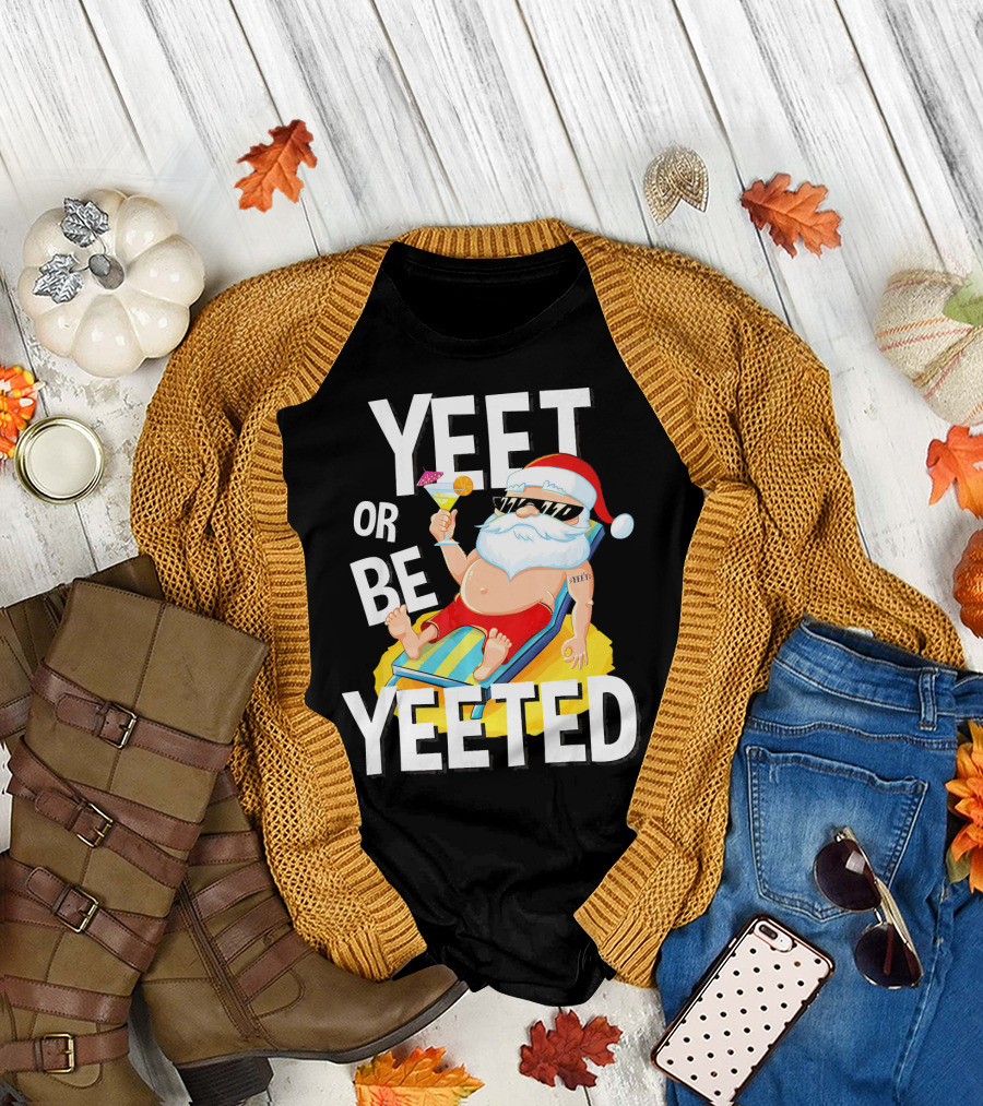 Yeet or Be Yeeted Santa Summer Vacations Circle Game Relaxation T-Shirt