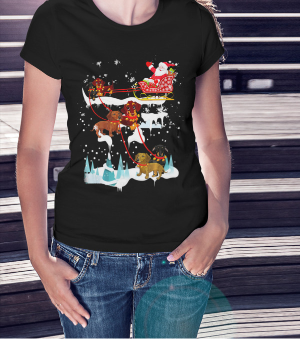 Santa Sleigh With Dachshund Reindeer Christmas Scene T-Shirt