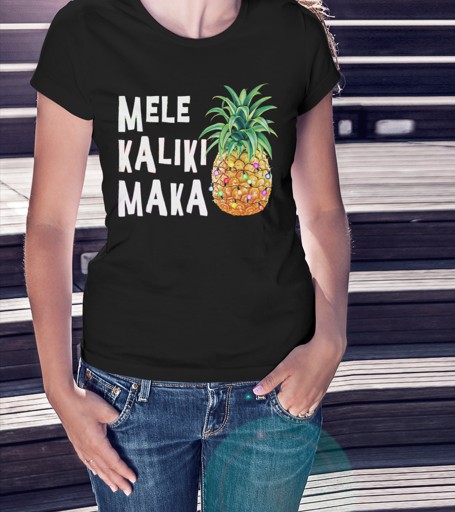 MELE KALIKIMAKA Pineapple Christmas Lights T-Shirt