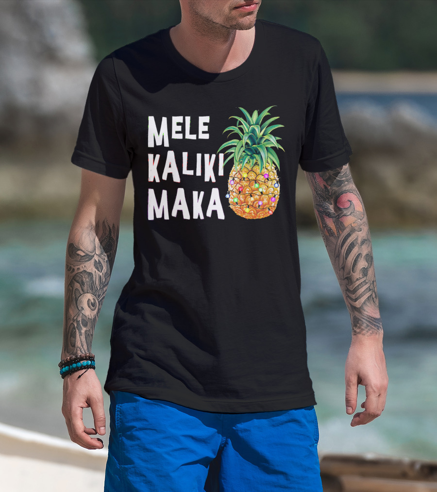 MELE KALIKIMAKA Pineapple Christmas Lights T-Shirt