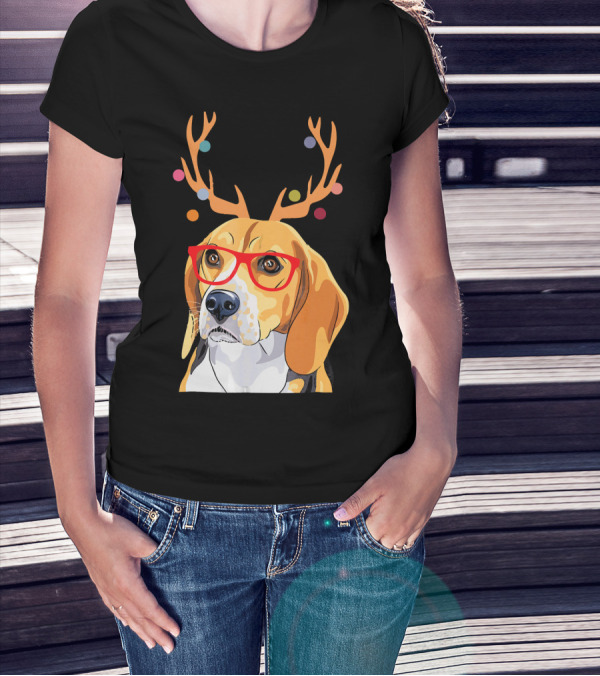 Beagle With Christmas Antlers And Red Glasses T-Shirt