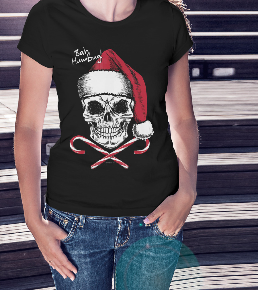 Bah Humbug Skull With Santa Hat And Candy Canes Christmas Funny Santa T-Shirt