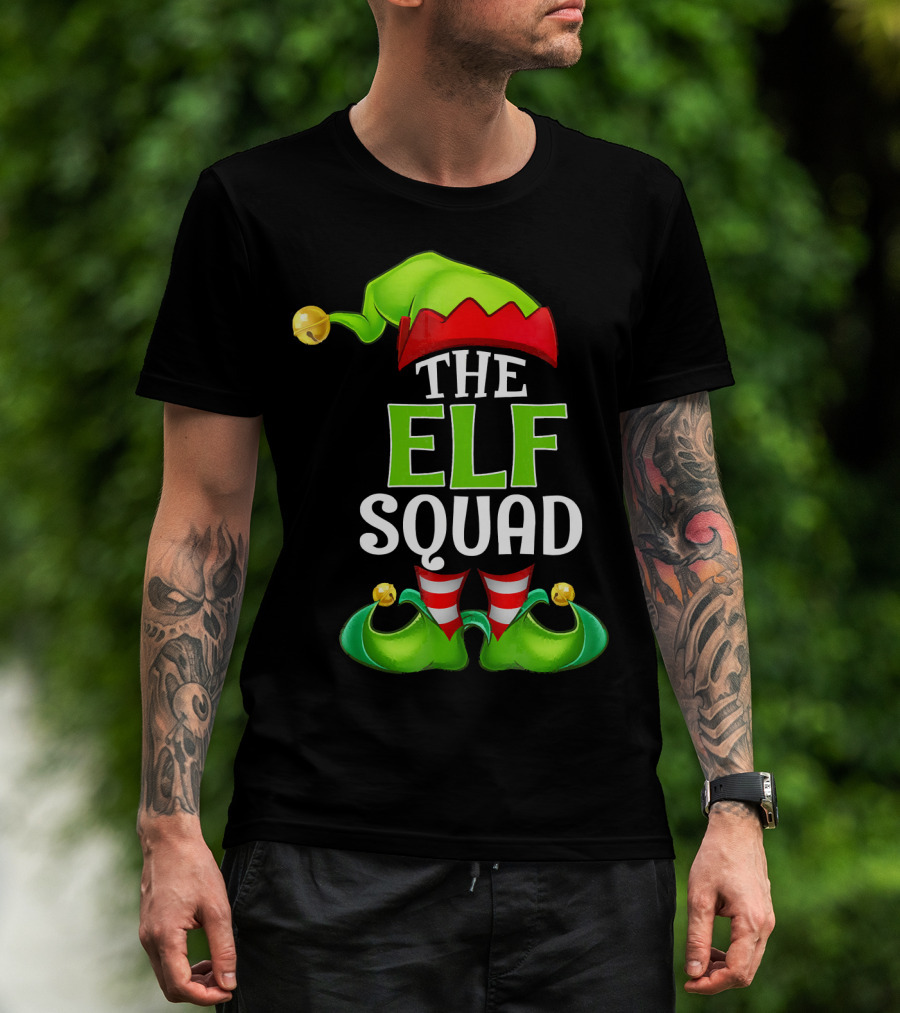THE ELF SQUAD Green Hat Striped Stockings T-Shirt