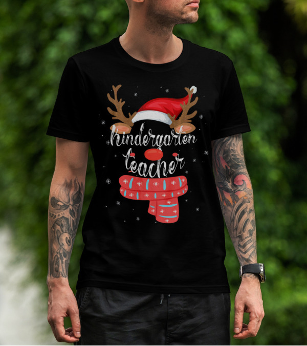 Kindergarten Teacher Reindeer Christmas Squad Matching T-Shirt