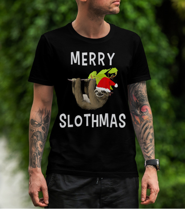 Merry Slothmas Hanging Sloth In Santa Hat With Leaves T-Shirt