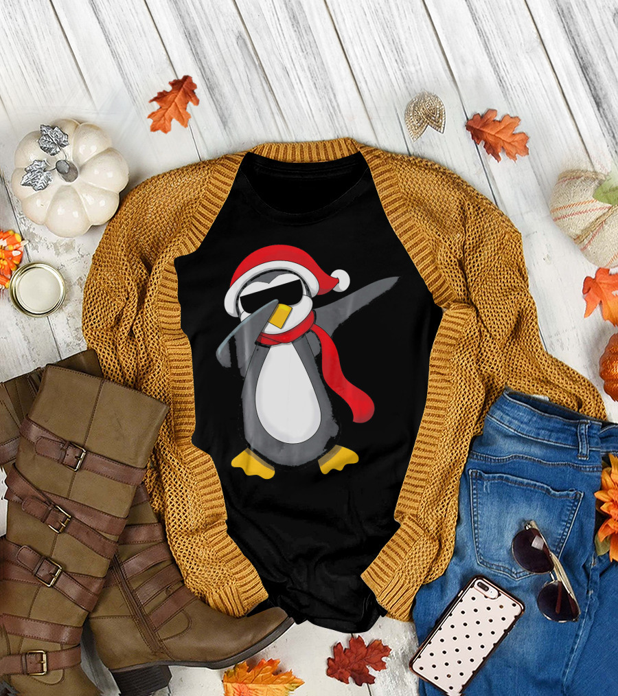 Dabbing Penguin Christmas Mornin Santa Hat Scarf Holiday Fun T-Shirt