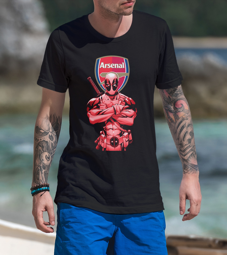Arsenal Deadpool Crossover Football Fan T-Shirt