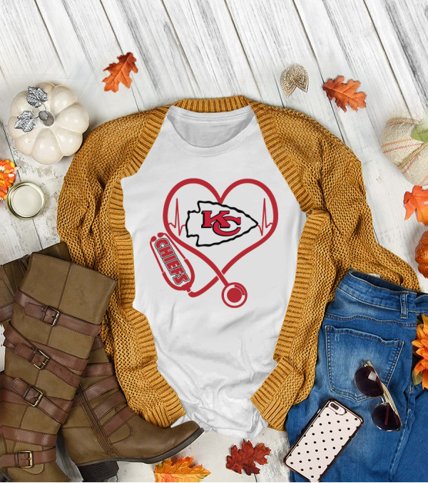 Nurse KC Chiefs Stethoscope Heartbeat T-Shirt