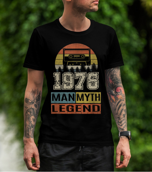 1976 Vintage Cassette Man Myth Legend Retro Sunset T-Shirt