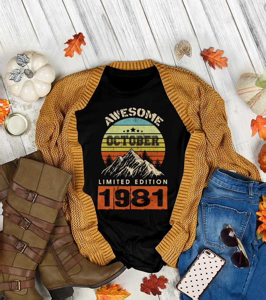Awesome October 1981 Vintage Mountain Retro T-Shirt