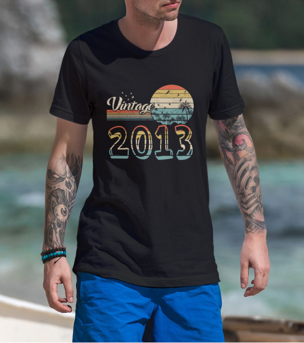Vintage 2013 Retro Sunset T-Shirt